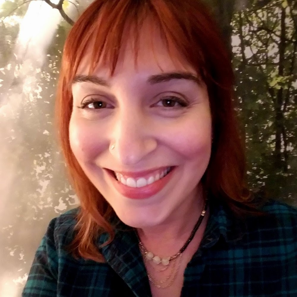 Meet your Posher, Lara